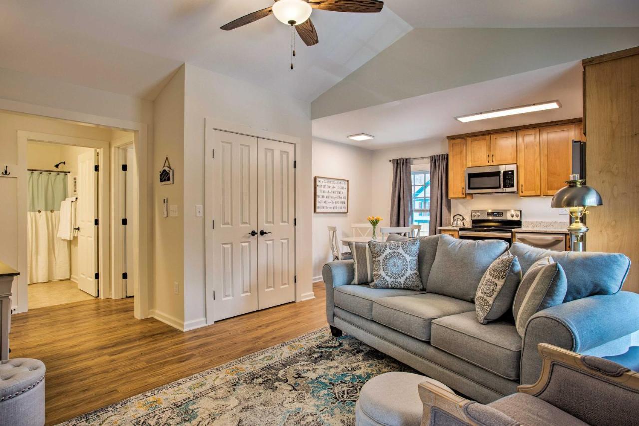 Saluda Main Street Retreat - Central Location! Exterior photo